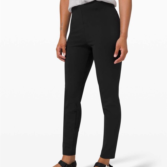 Lululemon Here to There women’s black high rise 7/8 pants - Size 4 - Picture 2 of 5
